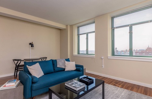 Downtown West Apartment | Spacious 2BR Near Arch, Dome, DT | Free Parking + Rooftop | Zencity