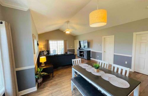 Central Myrtle Beach House | Spacious 3 bdrm condo at Magnolia Point MB