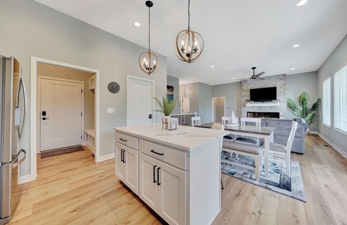 Lincoln House | Spacious 3 Bedroom, 3 Bath Pine Meadows Retreat