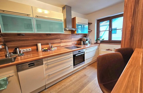 Mondsee Apartment | Spacious 3-bedroom apartment with AC in charming Mondsee
