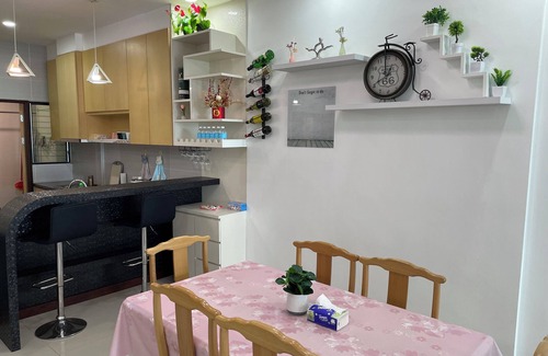Kuching Apartment | Spacious 3-bedroom apartment with AC, WiFi in charming Kuching