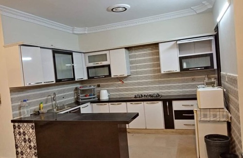 Karachi Apartment | Spacious 3-bedroom apartment with WiFi, AC in charming Karachi