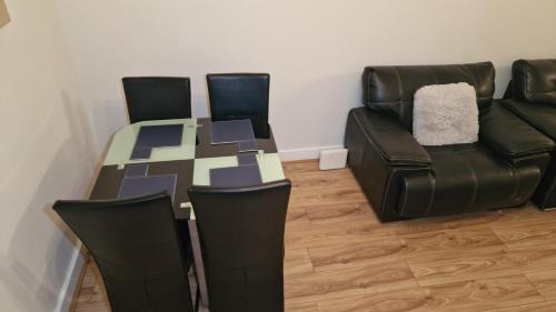 West Thurrock Apartment | Spacious 3 bedroom with garden