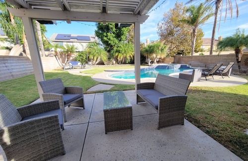Fontana House | Spacious 3 Bedroom Home with Pool