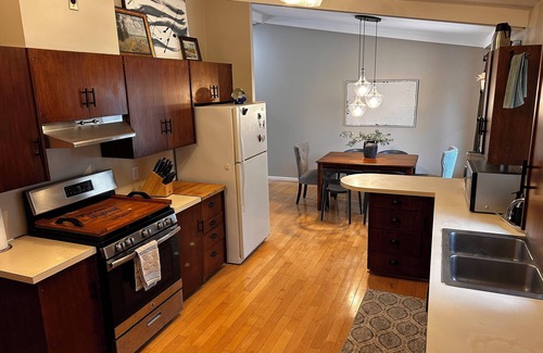 Brighton House | Spacious 3-bedroom house in beautiful Brighton.