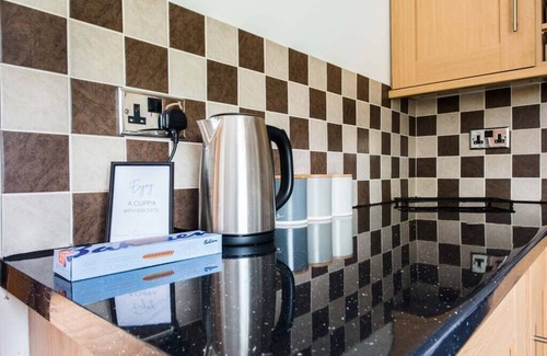 Penarth House | Spacious 3 bedroom Penarth home, garden & parking