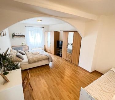 Nivy Apartment | Spacious 3-Room, Family-Friendly, Baby-Friendly, Near Center, Free Parking