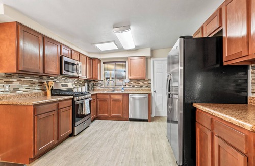 Dietz House | Spacious 3BR East Tucson Gem