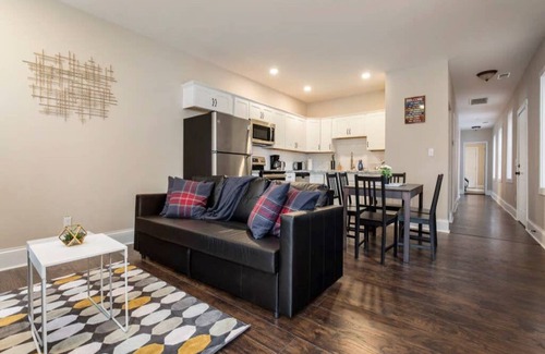 Phoenix Hill House | Spacious 3BR House w/Backyard in NULU CozySuites