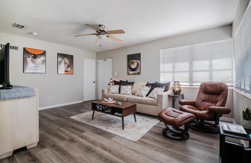 Kingston Apartment | Spacious 3BR, Pool, Near Beach & Attractions