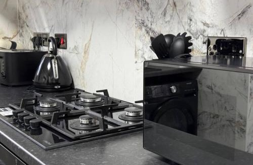 Didsbury House | Spacious 4-bed Home Near Didsbury