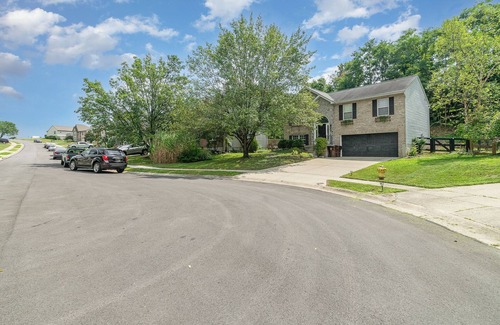 Kenton House | Spacious 4 Bed with Hot Tub