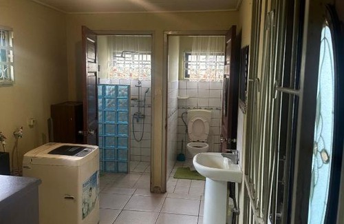 Paramaribo House | Spacious 4-Bedroom Family Home