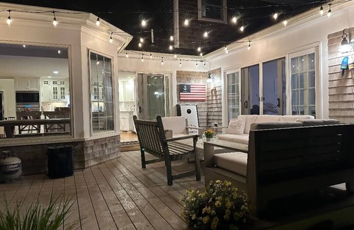 Harwich Port House | Spacious 4-Bedroom Getaway: Walk to Private Beach & Harwich Port Center!