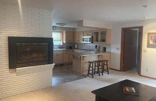 Stayton House | Spacious 4-bedroom house in quaint historic Stayton with AC, Family Friendly!