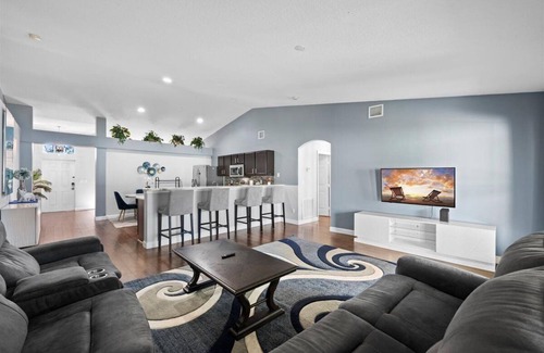 Vero Lake Estates House | Spacious 4-bedroom Retreat in peaceful Vero Beach Florida