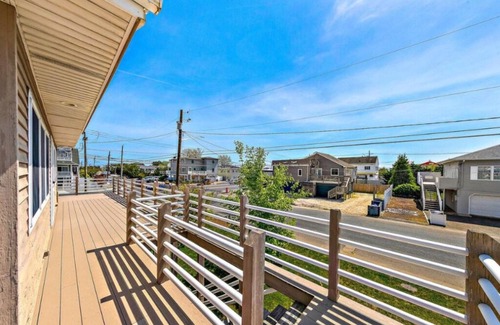 Ship Bottom House | Spacious 4-bedroom house in marvelous Ship Bottom. QUICK WALK TO THE BEACH!