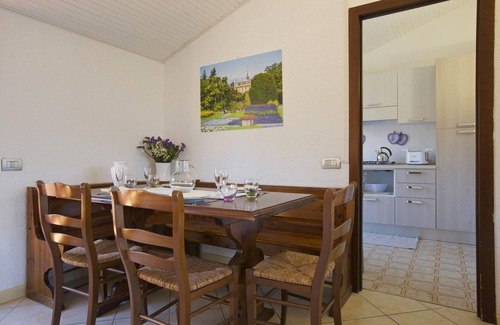 Vignone Apartment | Spacious 4½-room apartment with 3 balconies, pool and children's pool