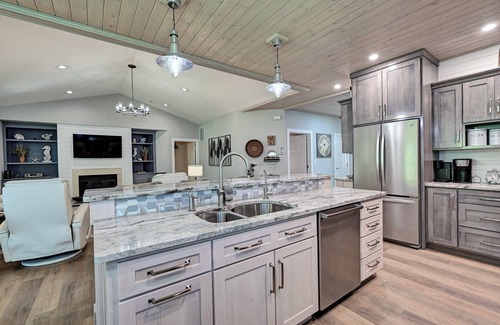 Selbyville House | Spacious 4BD 4BA Luxury Retreat in The Refuge – Minutes from Fenwick Island! Community Pool, WIFI,
