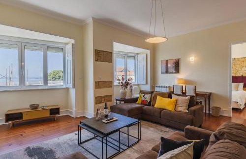 Alfama Apartment | Spacious 4BDR Graça River View by LovelyStay