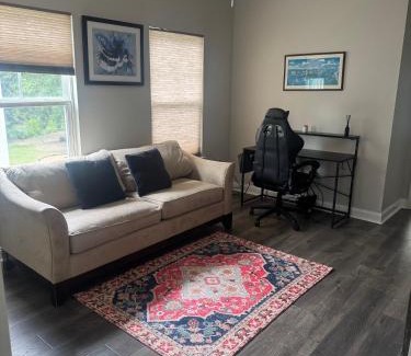 Burton House | Spacious 4Bdr house 15 Mins From Parris Island and Downtown Beaufort