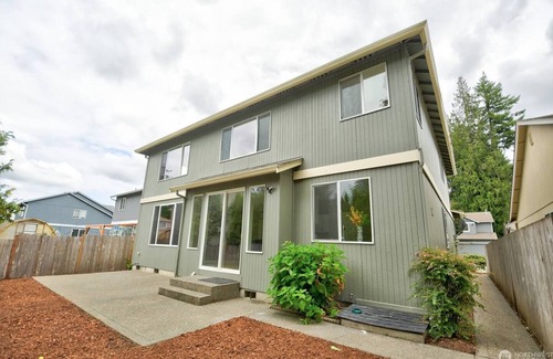 Olympia House | Spacious 4Bedroom 3Bath Getaway
