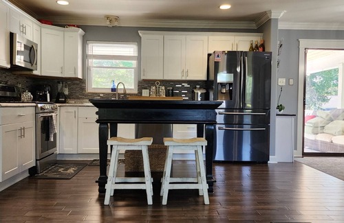 Cedar Bluff House | Spacious 4BR/3BA home with a private pool, just a short drive to Neyland Stadium