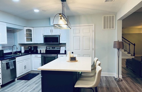 Carrollwood House | Spacious 4BR Home in Tampa ★ Easy Drive to Busch Gardens