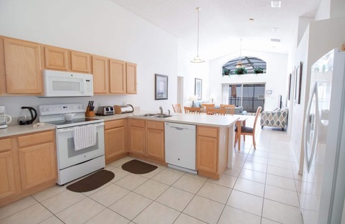 Crystal Cove Villa | Spacious 4BR home in Kissimmee, perfect for family getaways!