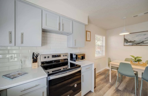 Plano House | Spacious 4BR Retreat with Hot Tub Comfort in Plano