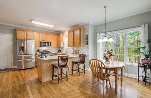 Douglasville House | Spacious 4BR Villa Getaway near Atlanta & Six flags