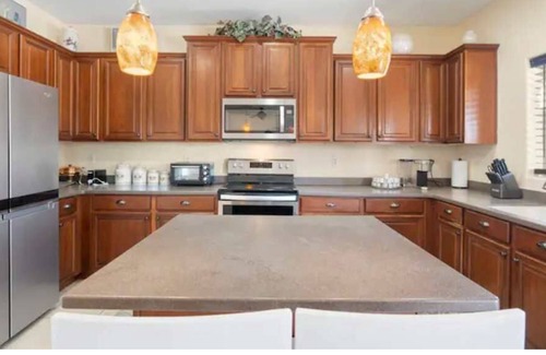 Rovey Farm Estates House | Spacious 5 Bedroom close to Westgate!