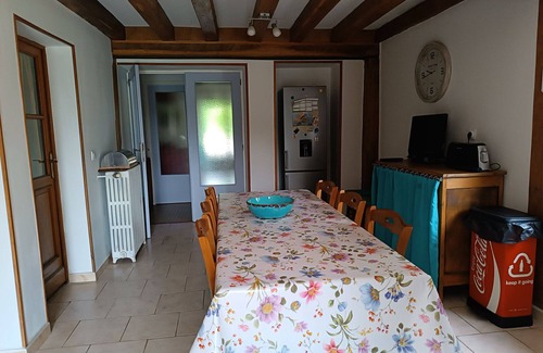 Nargis Cottage | Spacious 5-Bedroom Cottage Near Paris with Garden and Parking