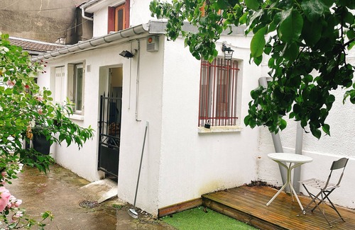 Villejuif House | Spacious 5-bedroom house in tranquil 15’ Paris & Orly aéroport with WiFi