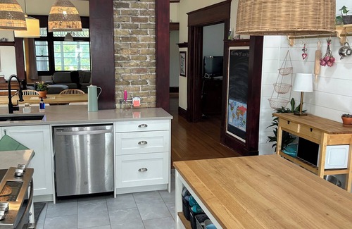 Chaska House | Spacious 5-bedroom house close to Hazeltine and many more amenities in Chaska!