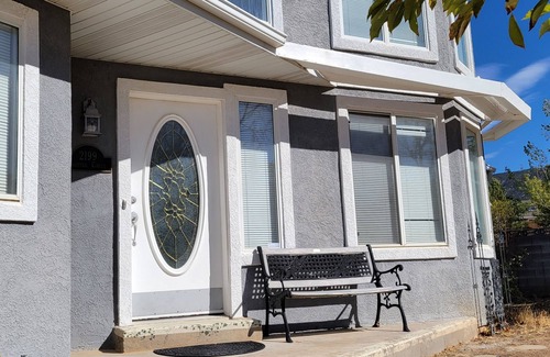 Cedar City House | Spacious 5-bedroom, Sleeps 11 Adults and 2 children in beds. Outdoor pets only.