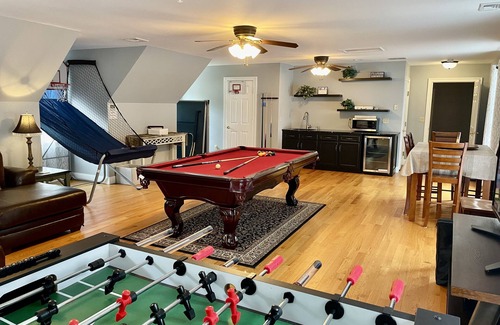 East Haddam House | Spacious 5-bedroom, 6 bath vacation home just 30 min drive to beaches and casino