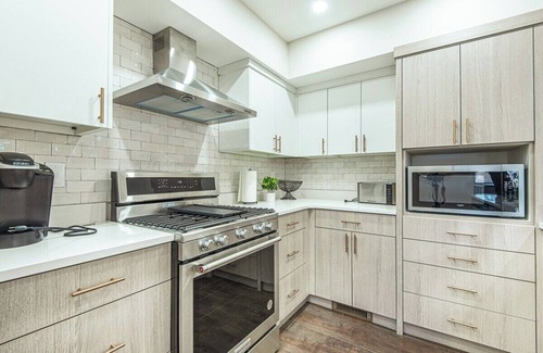 Cottonwood Heights House | Spacious 5BR home in Cottonwood Heights, perfect for family getaways!