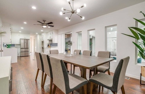 Grand Prairie House | Spacious 6-bedroom house in delightful Grand Prairie with Pool