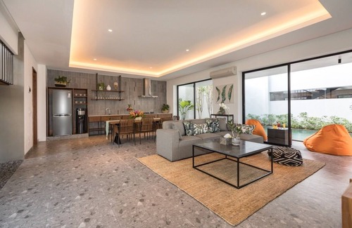 Babakan Villa | Spacious, 6 Bedroom Family Villa in Canggu