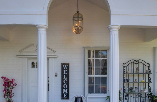 Homestead House | Spacious 6-bedroom house with WiFi, AC in marvelous Homestead.