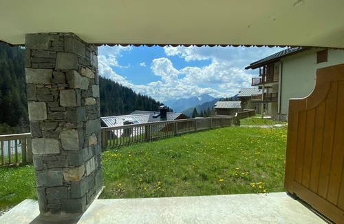 Cohennoz Apartment | Spacious 6-Person Apt with Pool, Terrace & Forest View in Crest-Voland