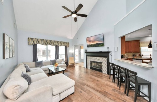 Pinehurst Of Atascocita House | Spacious 7BR Oasis w/Pool, Spa & Game Room