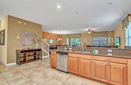 Davenport Villa | Spacious 8-bedroom home in Davenport, perfect for large groups up to 16!
