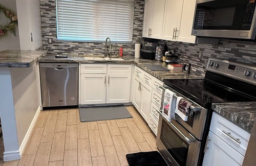 Las Vegas Condo | Spacious & Accessible 2-bedroom Condo with Pool & Private Garage, BEST LOCATION!