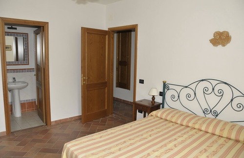 Gambassi Terme Other | Spacious and elegant apartment near San Gimignano with swimming pool