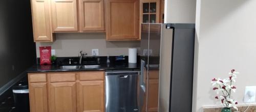 Le Droit Park Apartment | Spacious and Private 3BR, 3BA with free parking near Downtown Washington DC