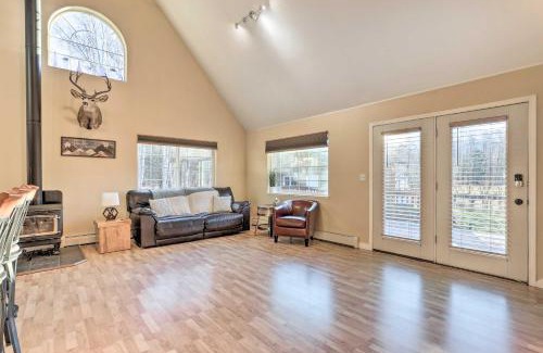 Lazy Mountain House | Spacious and Private Home with Lazy Mountain View