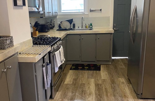 Trinidad Apartment | Spacious and Sunny 1 Bedroom Apt, Centrally Located, w Private Parking