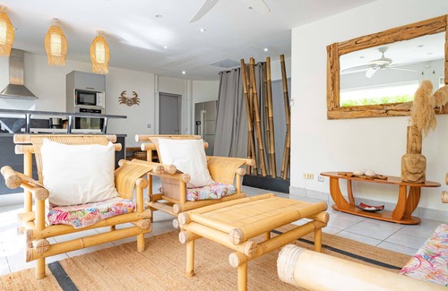 Anse des Rochers Apartment | Spacious apartment Rêve d'Outre Mer in a secure complex with swimming pool